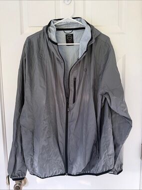 Wrangler All Terrain Gear Men's Light Gray Hooded Windbreaker Jacket